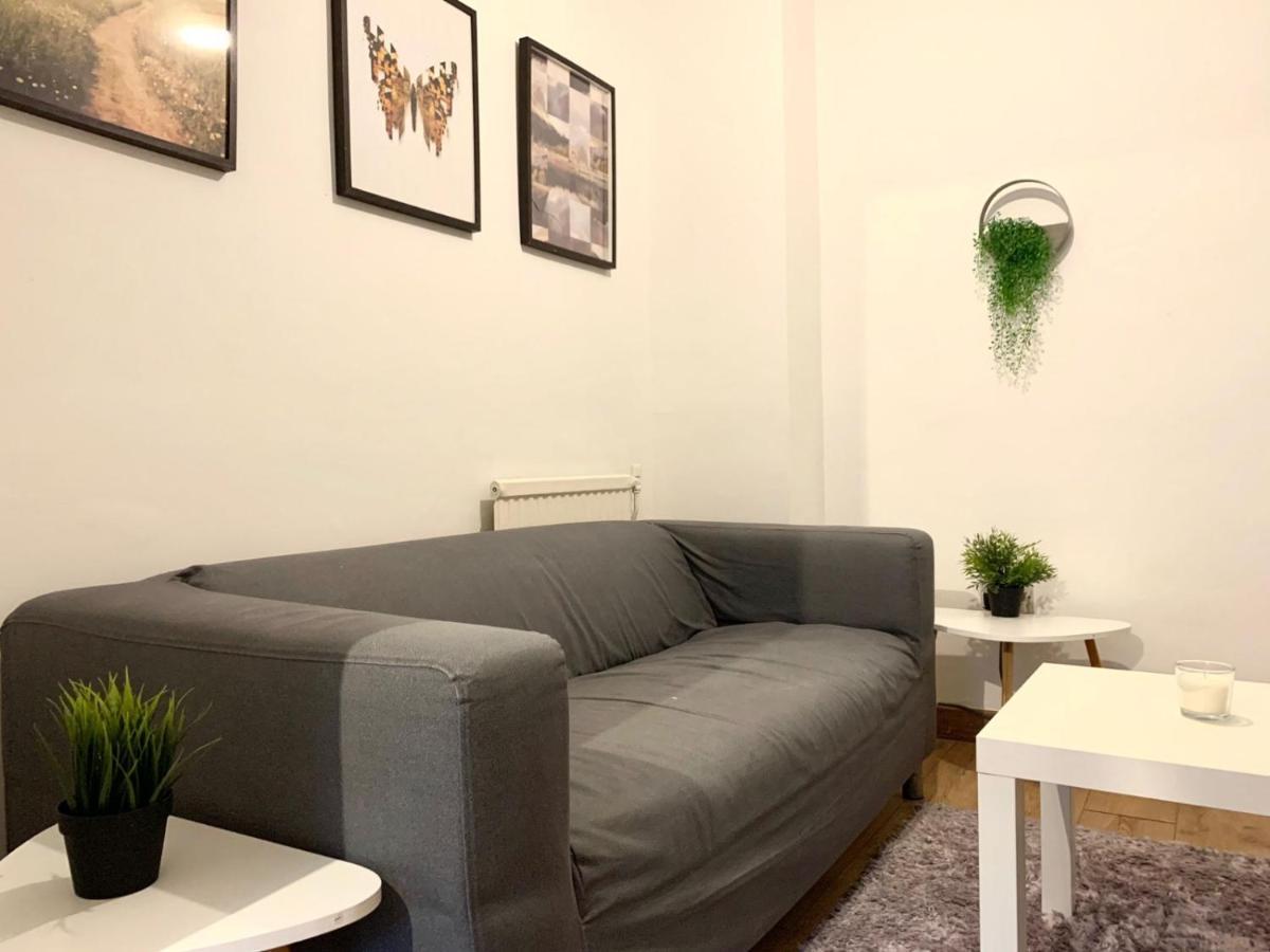 Private Bedrooms In A Flat! Home Away From Home! Shared Bathroom London Luaran gambar